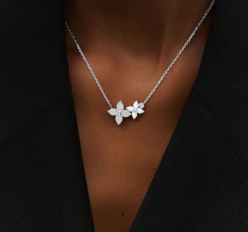 Louis Vuitton Necklaces